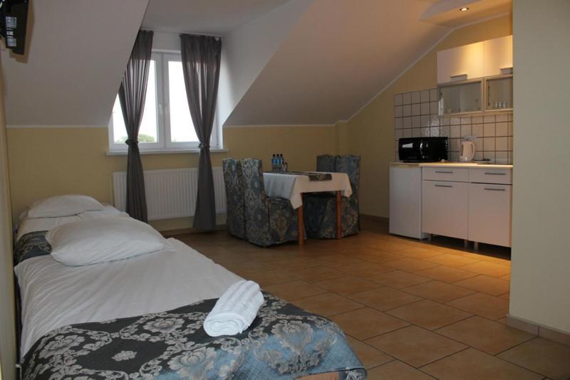 Września Restauracja Hotel Kassandra מראה חיצוני תמונה