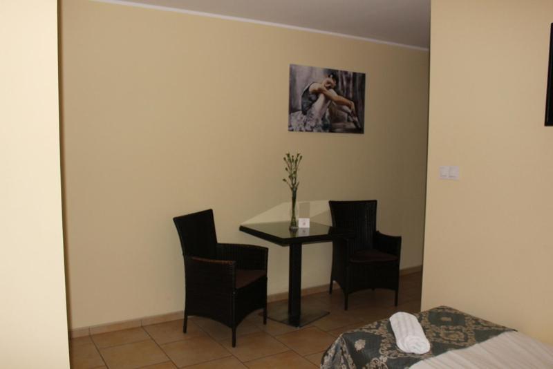 Września Restauracja Hotel Kassandra מראה חיצוני תמונה