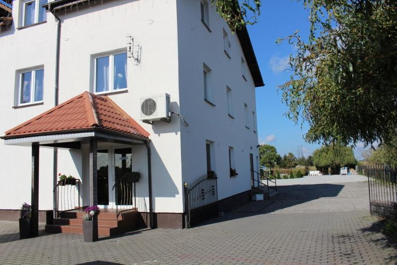 Września Restauracja Hotel Kassandra מראה חיצוני תמונה