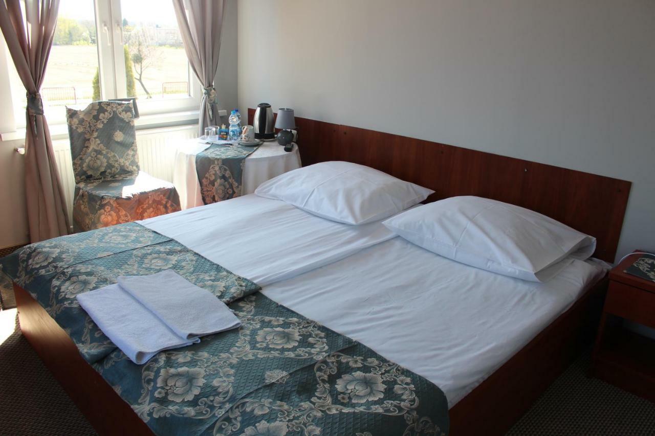 Września Restauracja Hotel Kassandra מראה חיצוני תמונה