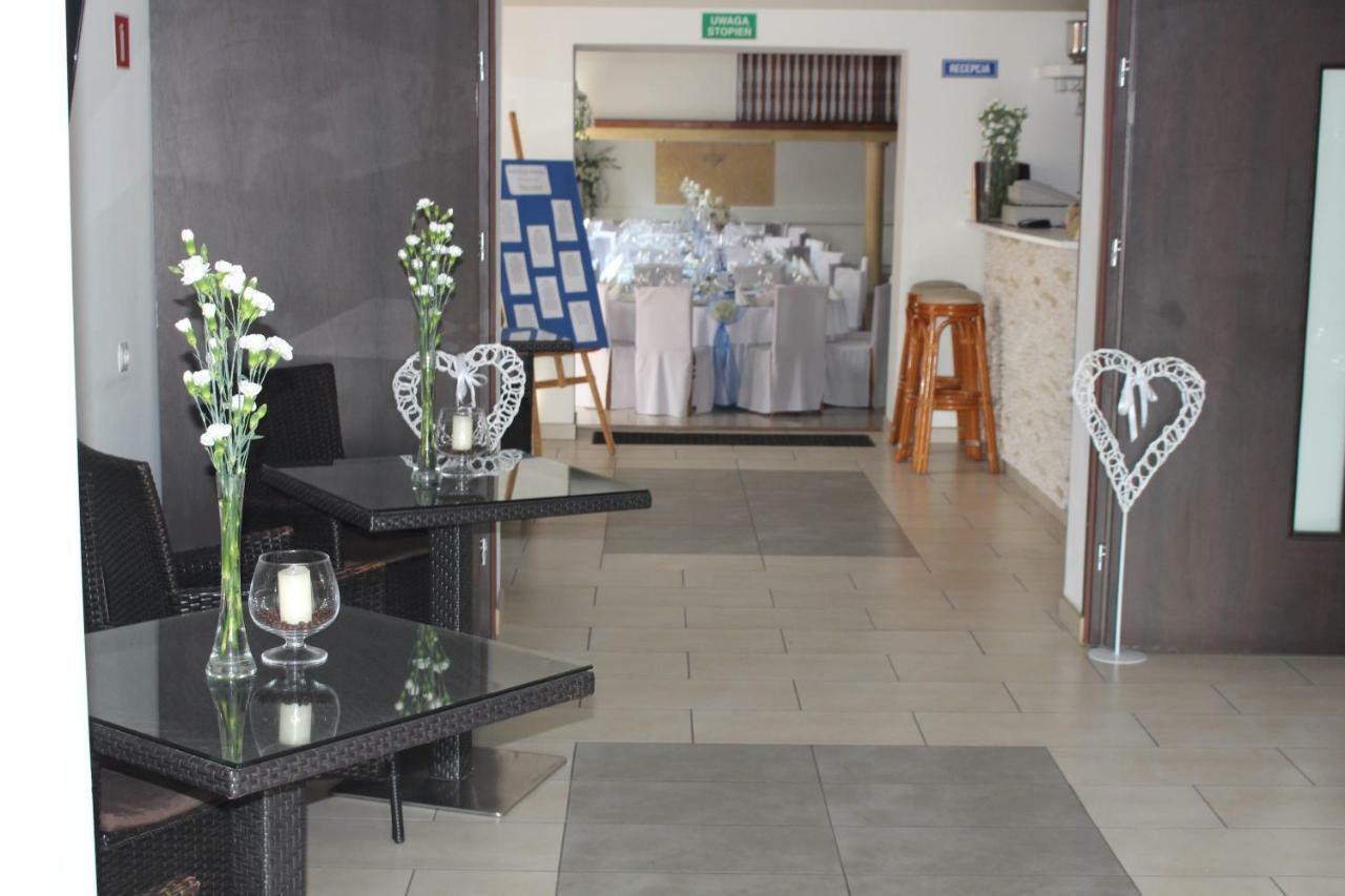 Września Restauracja Hotel Kassandra מראה חיצוני תמונה