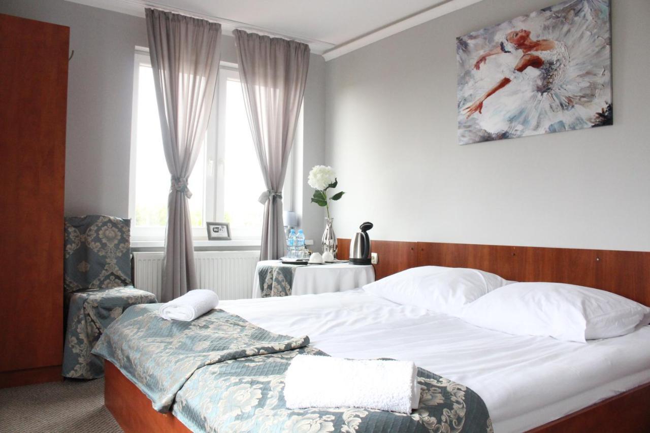 Września Restauracja Hotel Kassandra מראה חיצוני תמונה