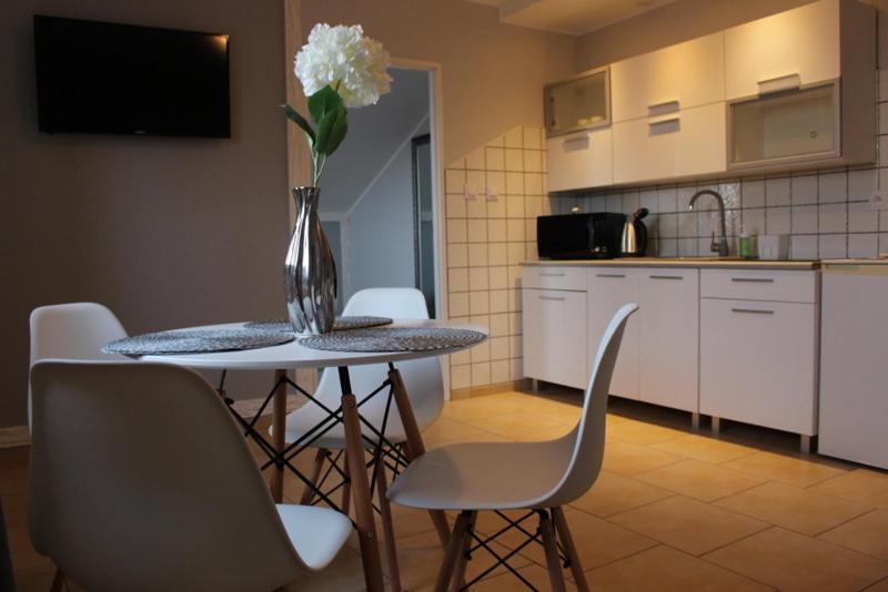 Września Restauracja Hotel Kassandra מראה חיצוני תמונה